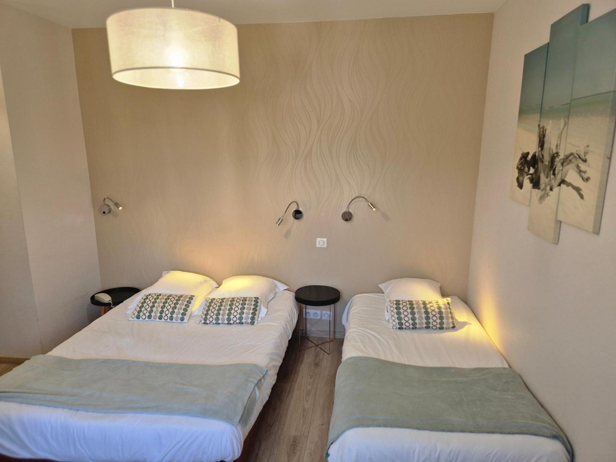 Logis Hotel Restaurant L'Oustal Naves  Dış mekan fotoğraf